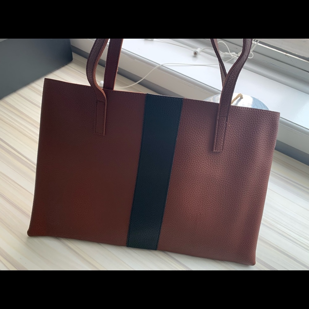 Vince Camuto tote